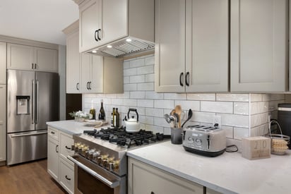 Traditional/Transitional Kitchen Remodel in Yorkville, IL by Hogan Design & Construction project photo 5