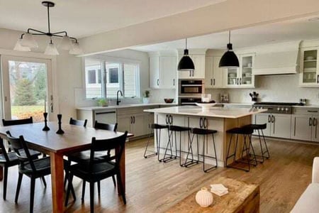 Modern Kitchen Remodel by Hogan Design & Construction project photo