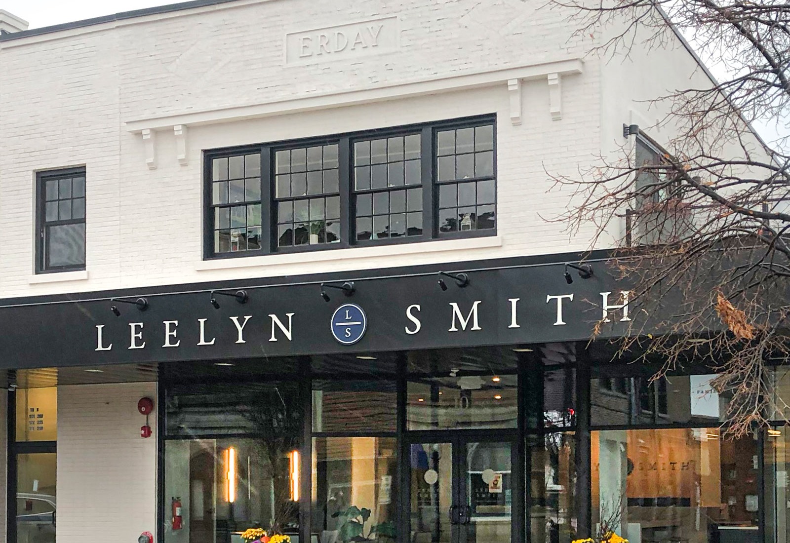 Leelyn Smith commercial featured project