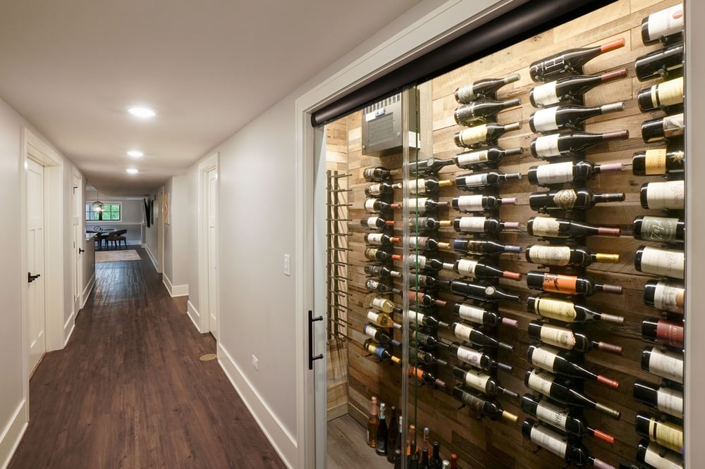 YI_HOUSE_WINE_HALLWAY_DSC09818-Edit